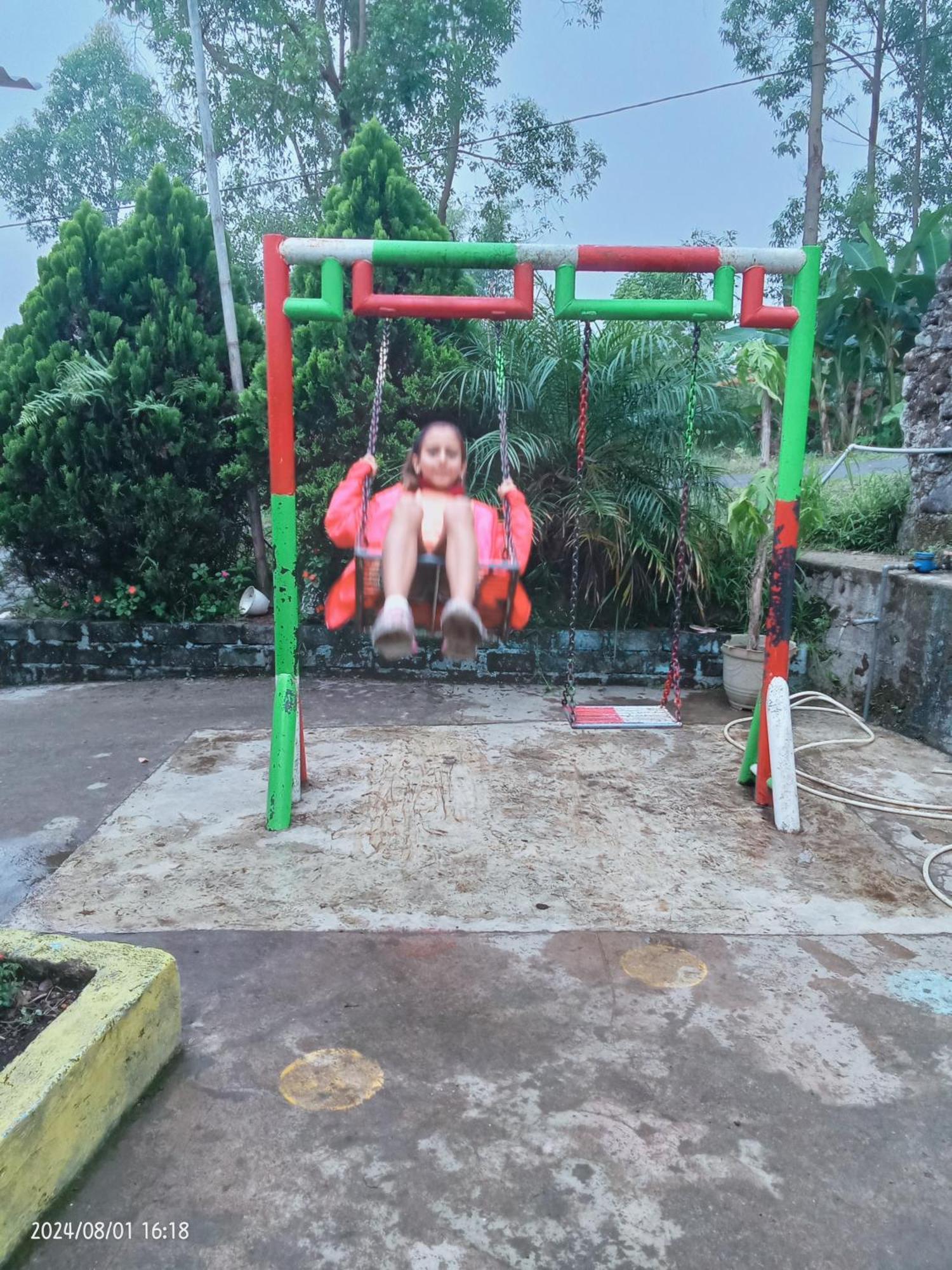 Petra Homestay Bangka Leda Ruteng Exterior foto
